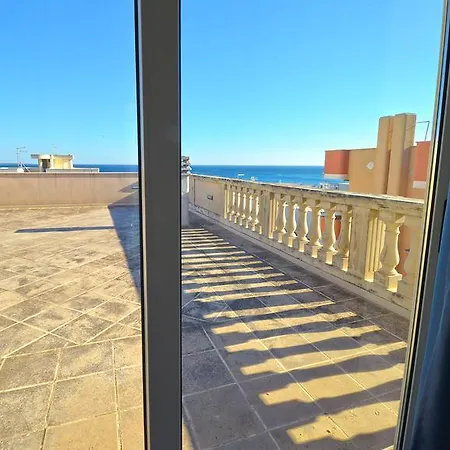 アパート Leo ガリポリ